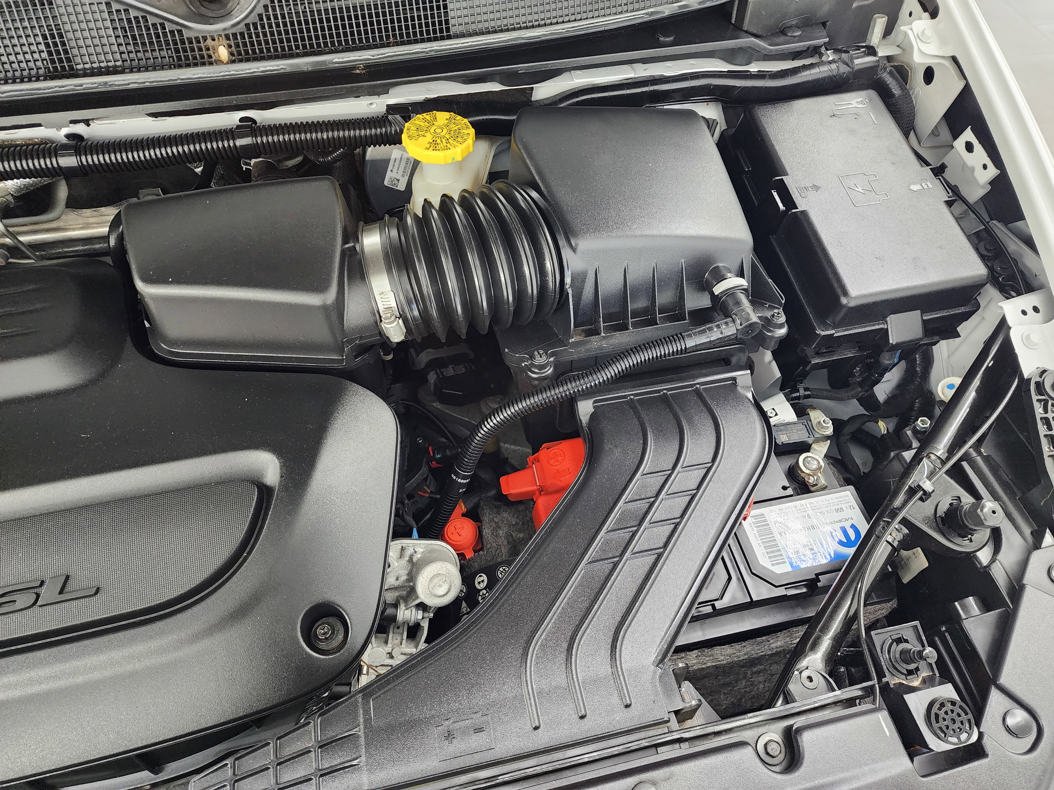 Used 2024 Chrysler Pacifica Touring-L image 18