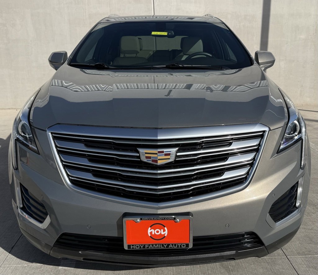 Used 2018 Cadillac XT5 Luxury image 2