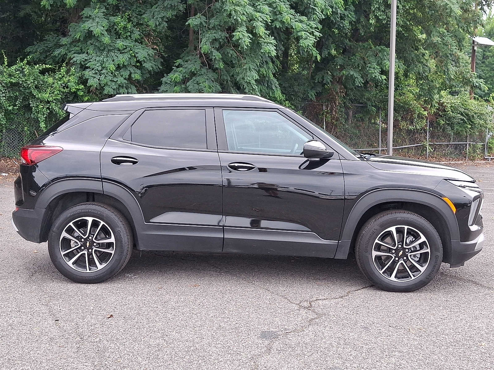 Used 2026 Chevrolet TrailBlazer LT w/ LT Cold Weather Package AWD/4WD image 8