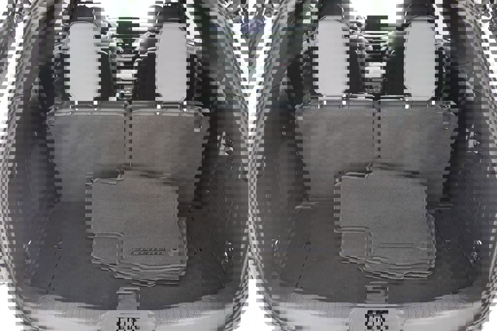 Used 2025 Ford Explorer ST AWD/4WD image 29