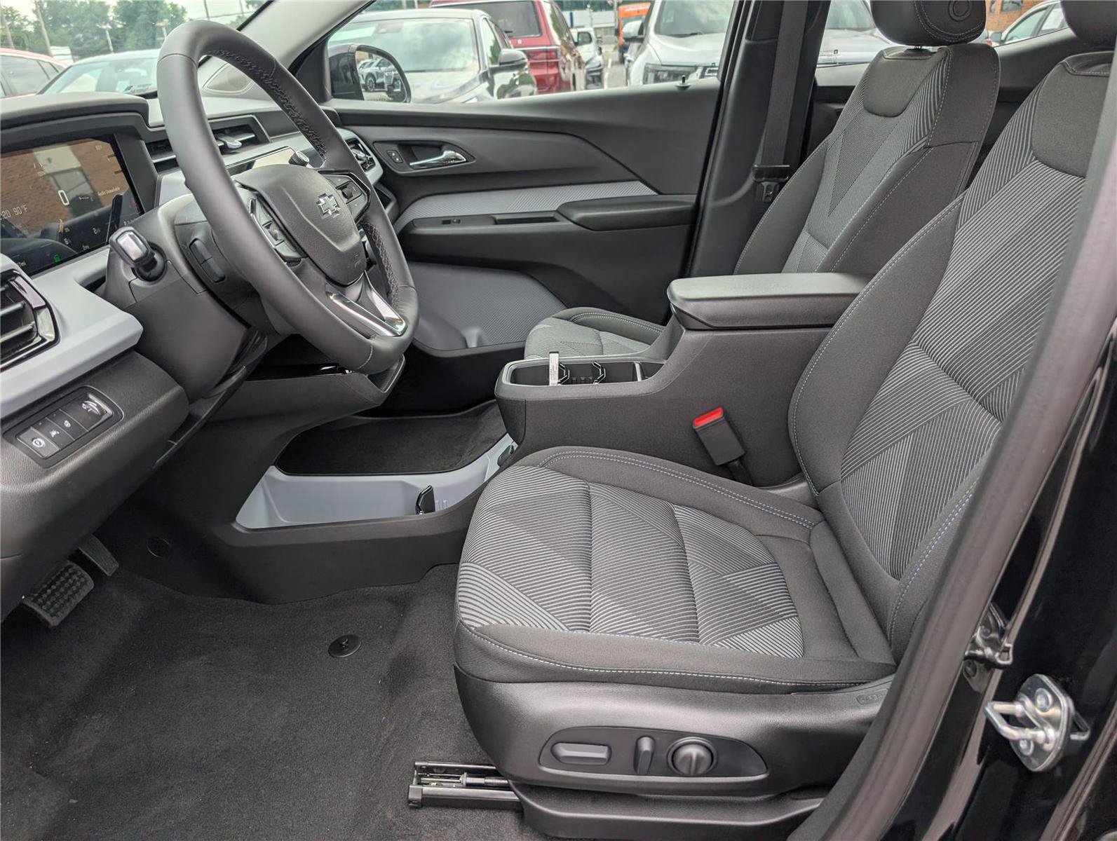 New 2027 Chevrolet Bolt LT w/ Comfort Package FWD image 11