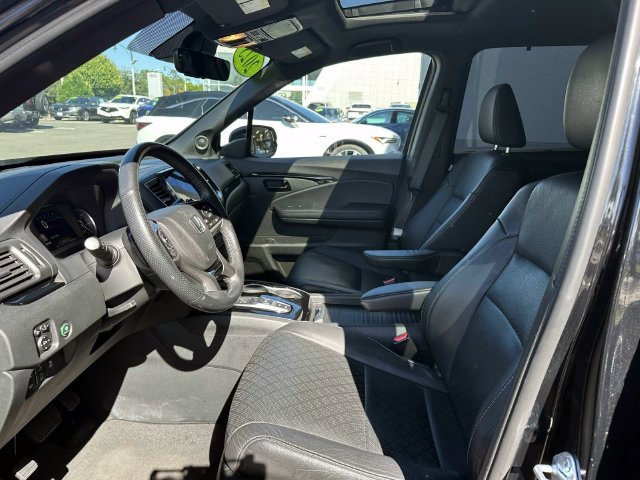 Used 2023 Honda Passport Elite image 15
