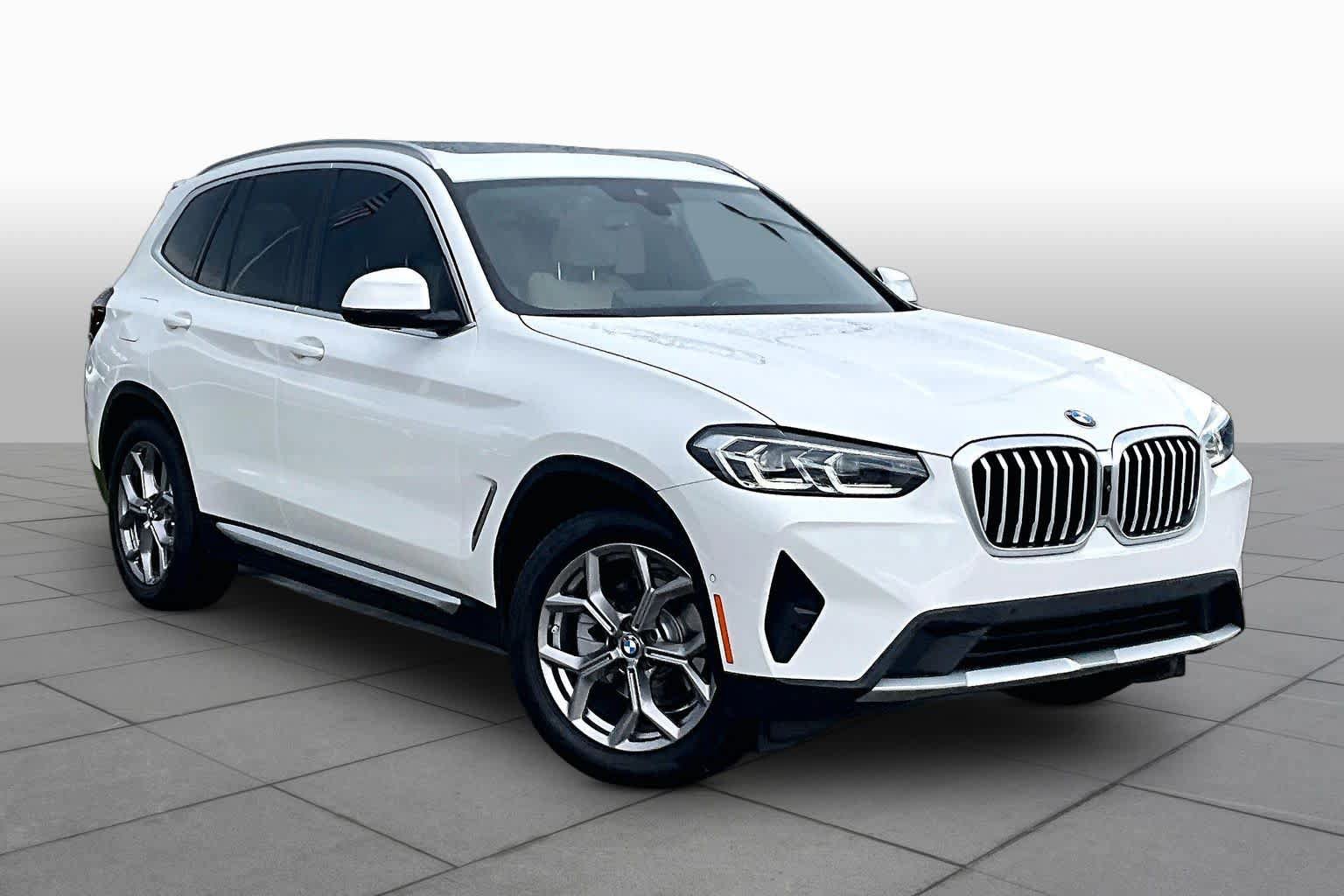 Used 2023 BMW X3 sDrive30i w/ Premium Package w/ZPA RWD image 2