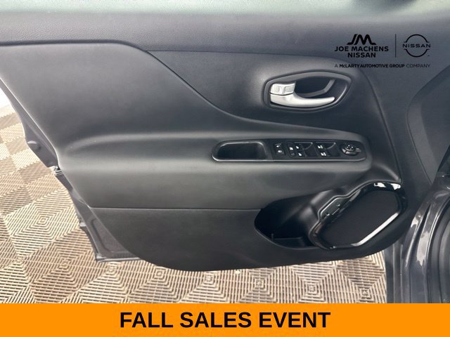 Used 2023 Jeep Renegade Altitude w/ Convenience Group I AWD/4WD image 35