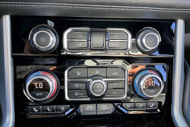 Used 2021 GMC Yukon XL Denali image 15