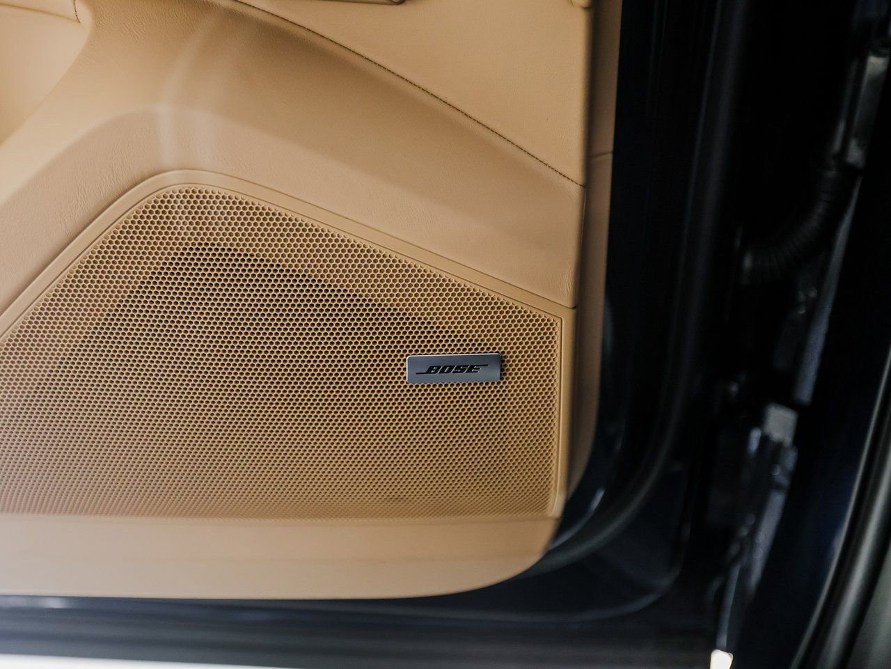 New 2026 Porsche Cayenne Coupe AWD/4WD image 22