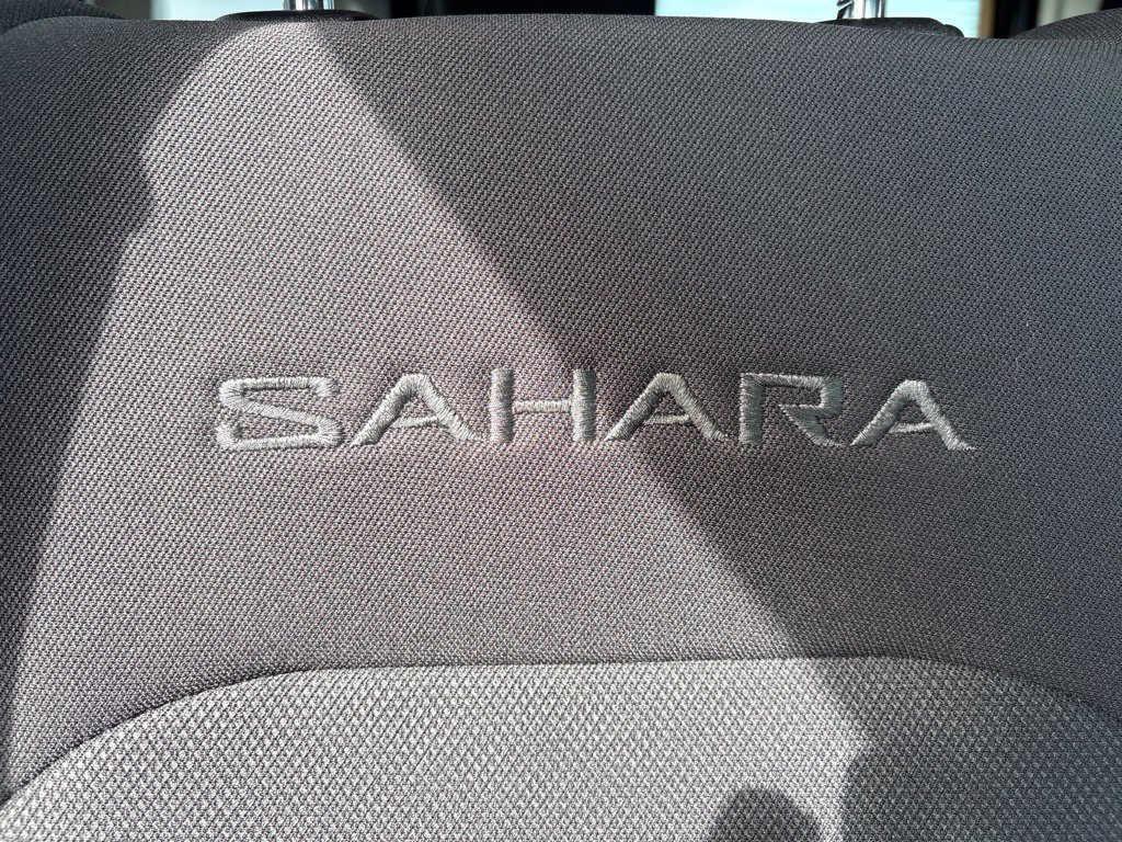 Used 2022 Jeep Wrangler Unlimited Sahara w/ Dual Top Group AWD/4WD image 25