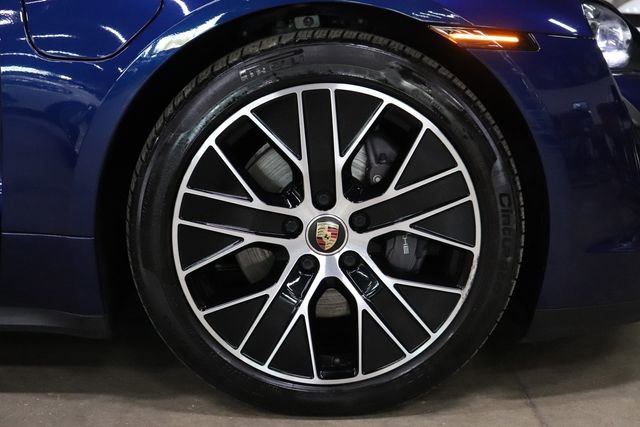 Used 2022 Porsche Taycan RWD image 41
