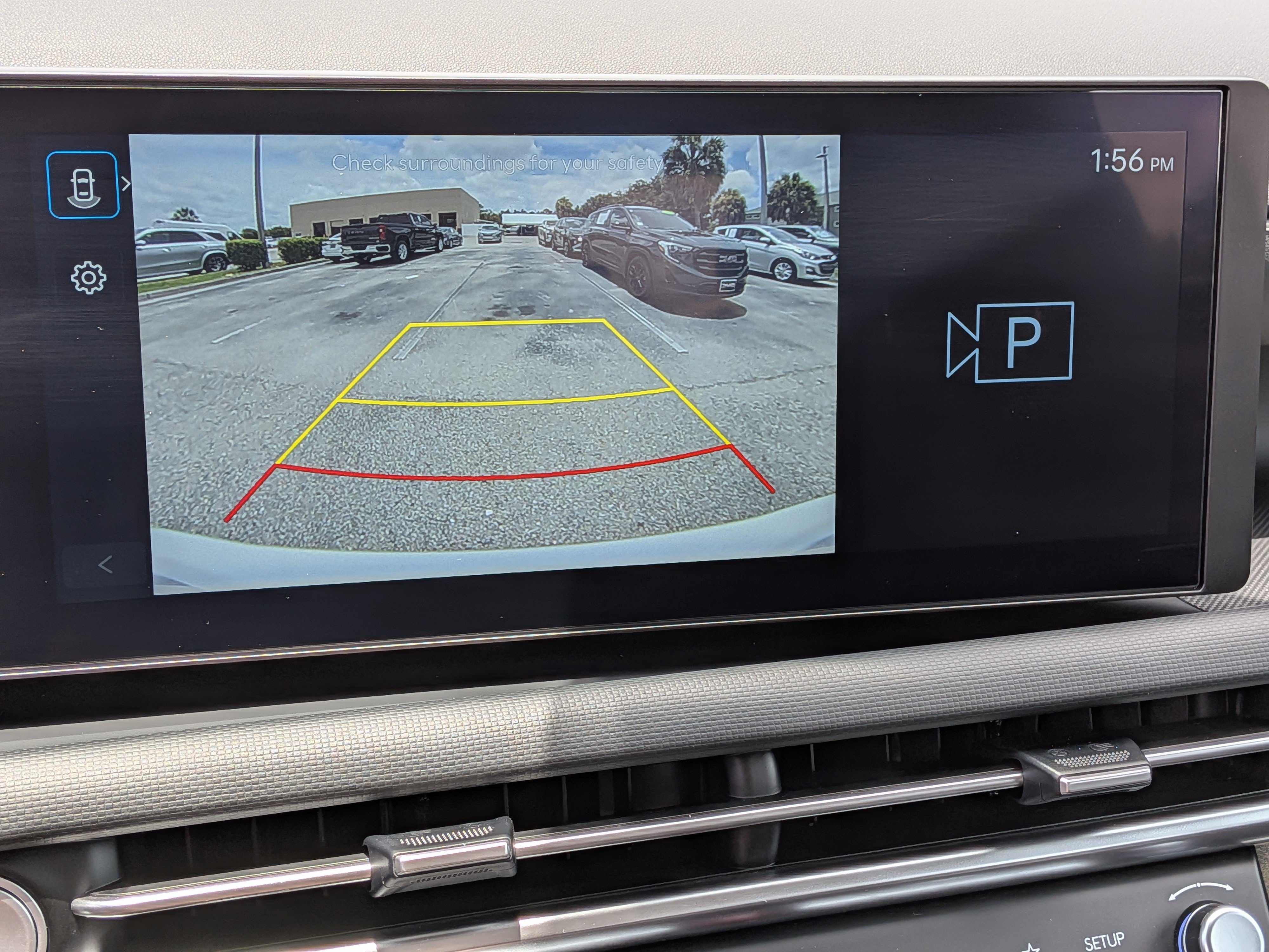 Used 2025 Hyundai Tucson SE FWD image 32