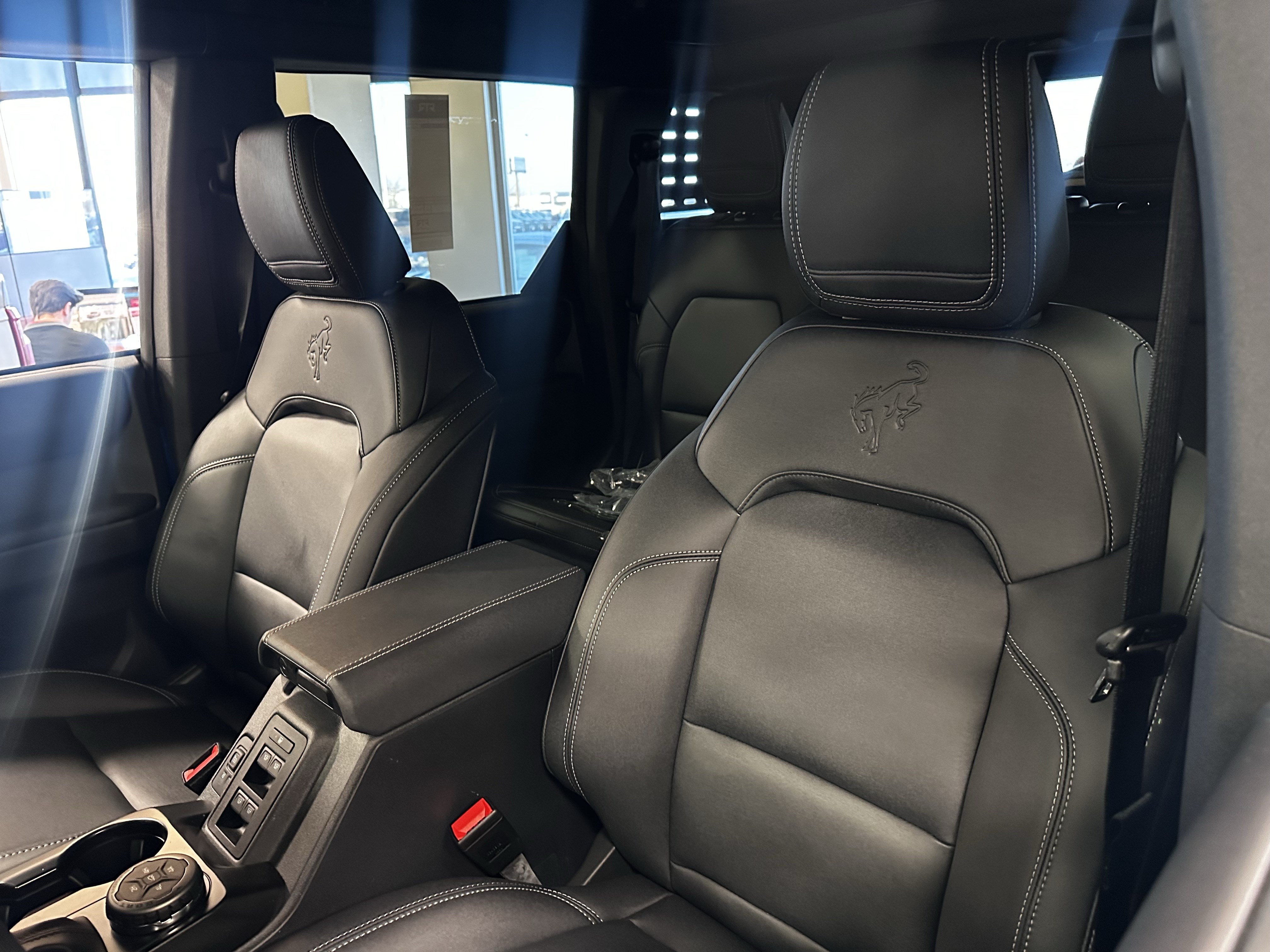 New 2025 Ford Bronco Badlands AWD/4WD image 16