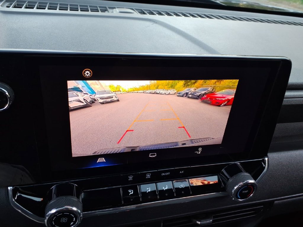 Certified 2024 Chevrolet Colorado Trail Boss w/ Advanced Trailering Package AWD/4WD image 21