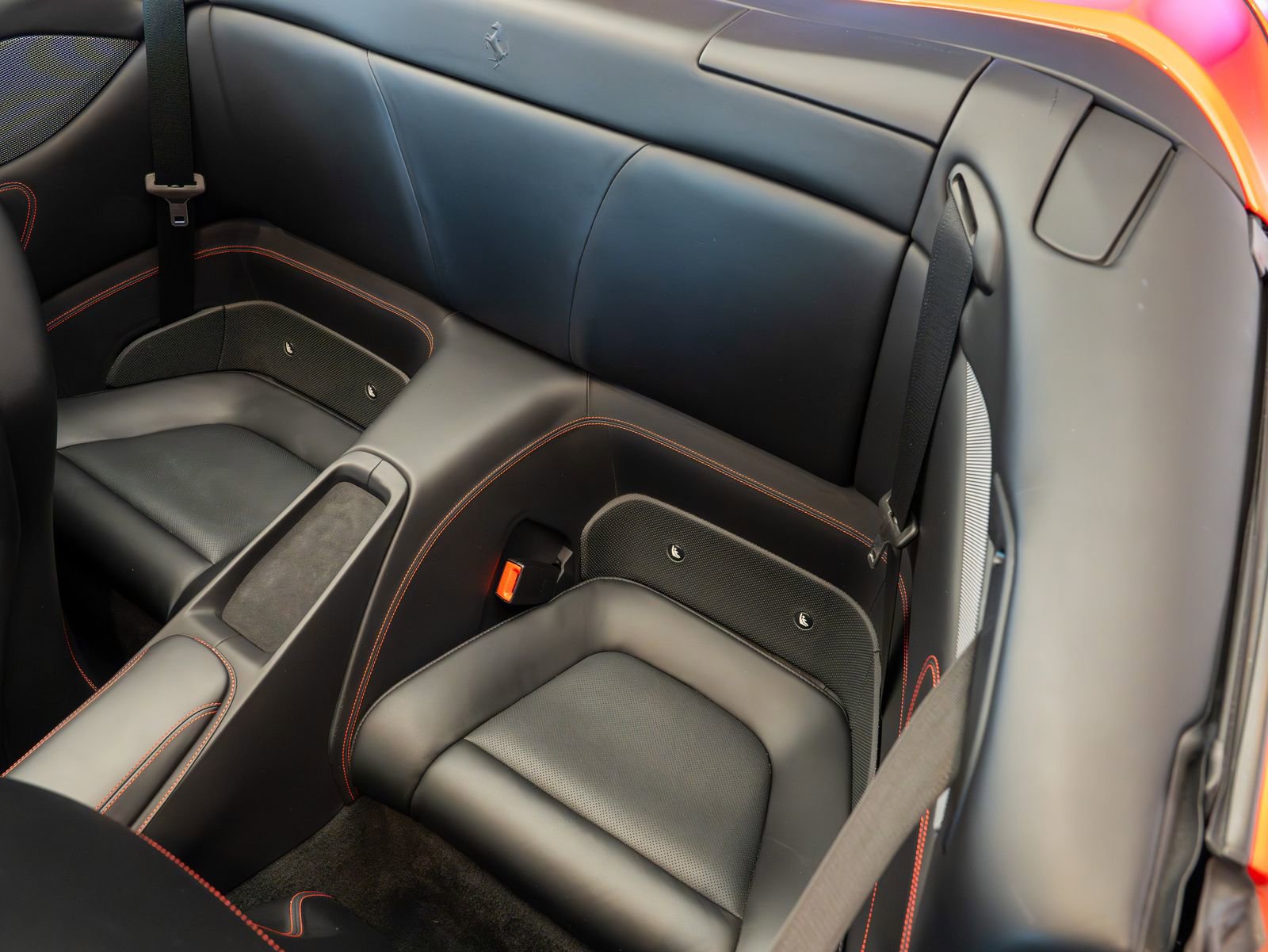 Used 2020 Ferrari Portofino RWD image 13