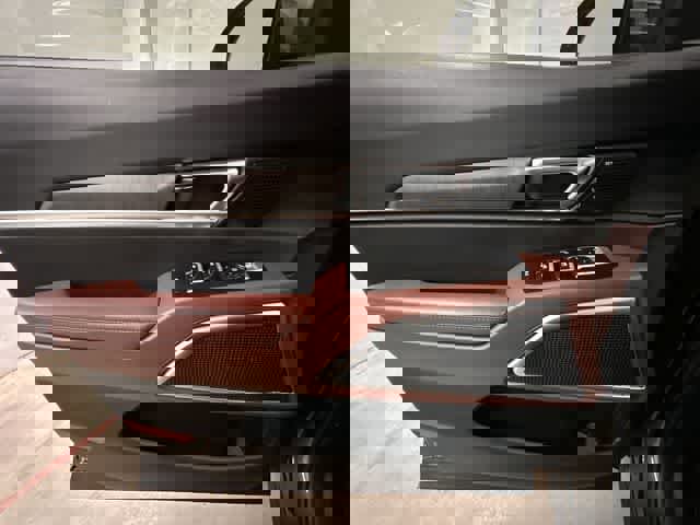 Used 2023 Kia Telluride SX Prestige image 19