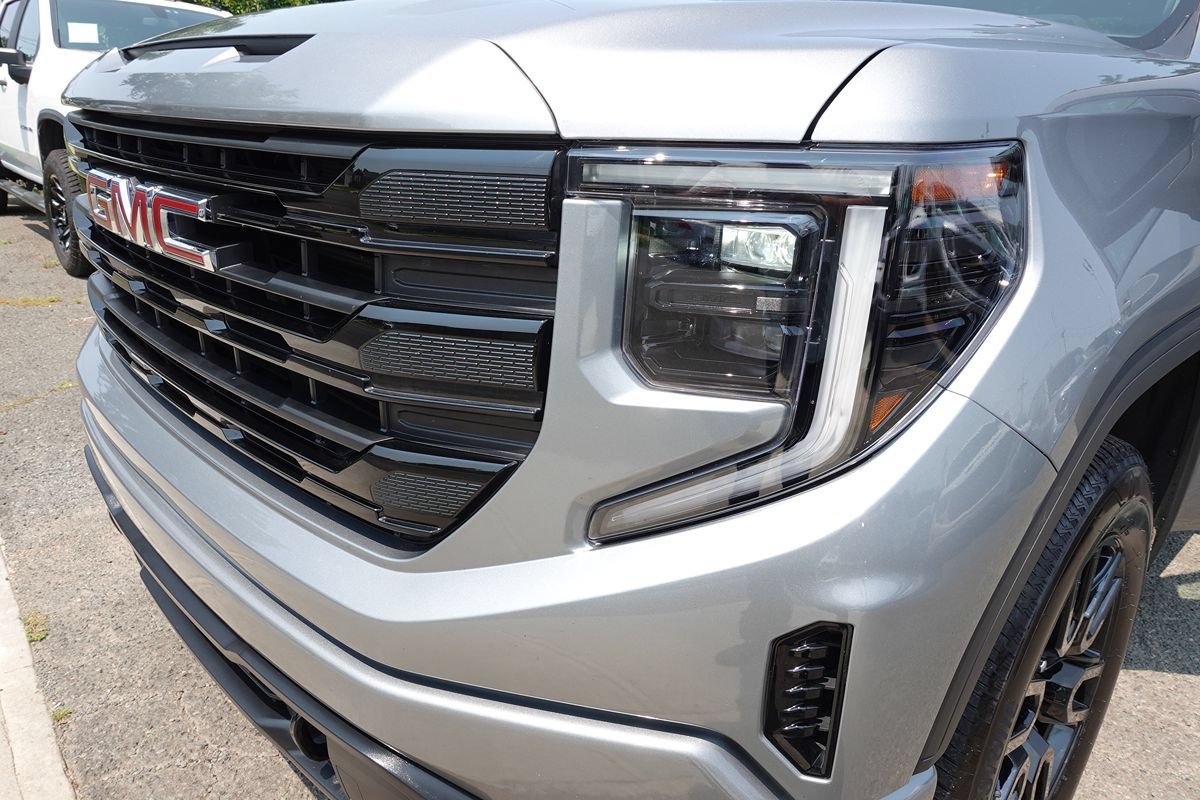 Used 2025 GMC Sierra 1500 Elevation AWD/4WD image 61