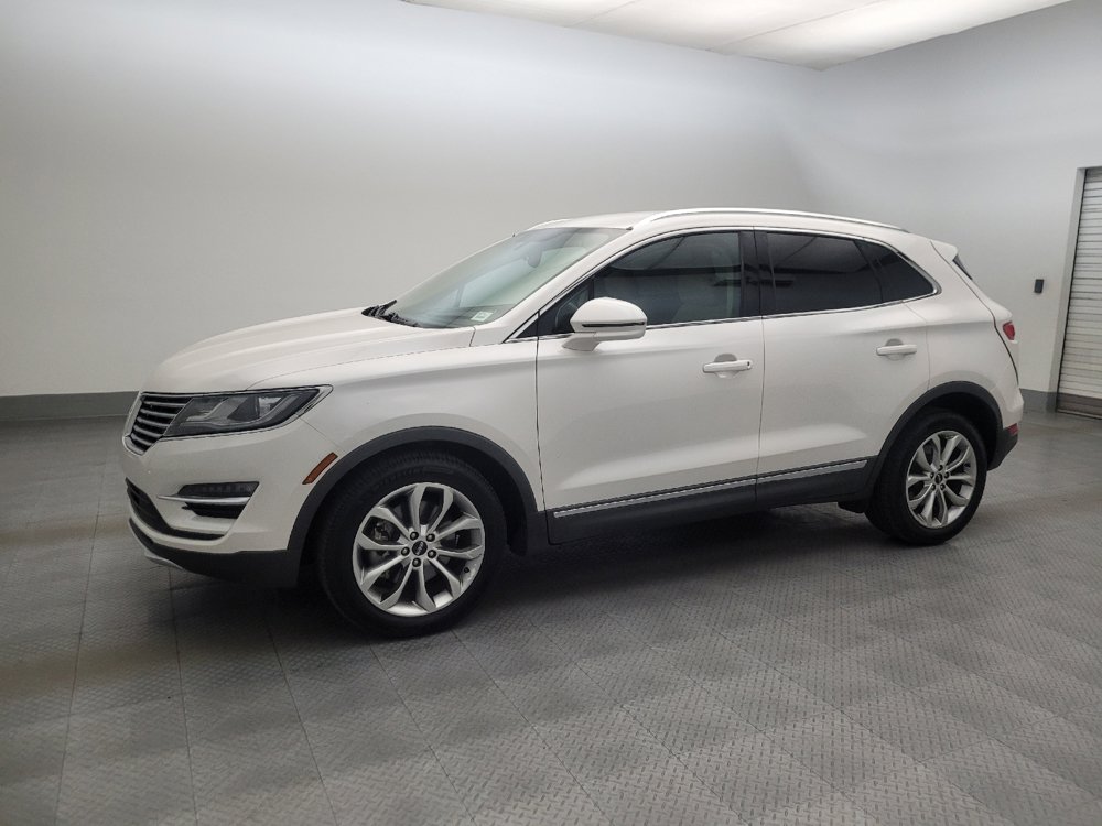 Used 2018 Lincoln MKC Select w/ Select Plus Package FWD image 2