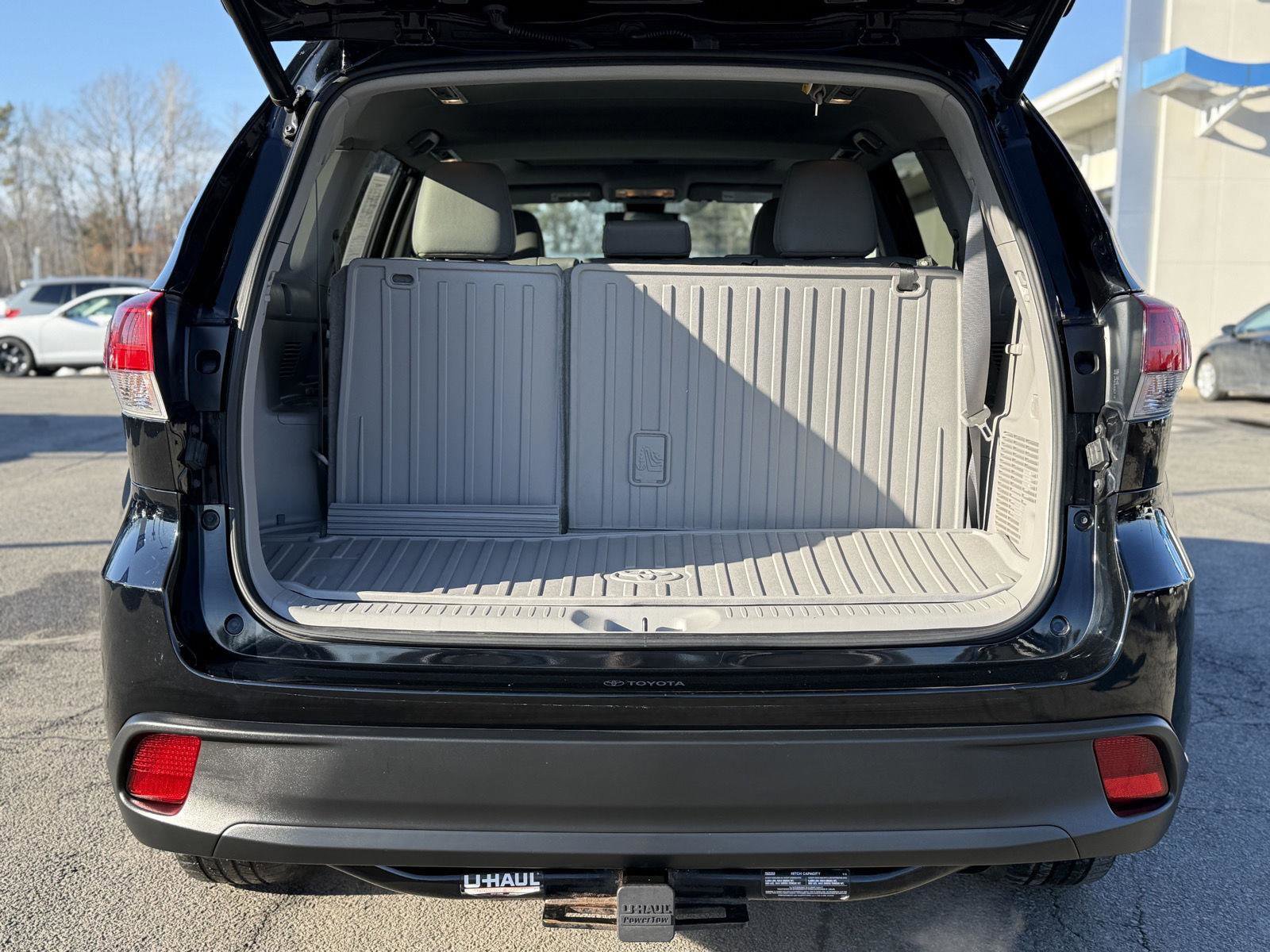 Used 2019 Toyota Highlander XLE image 10