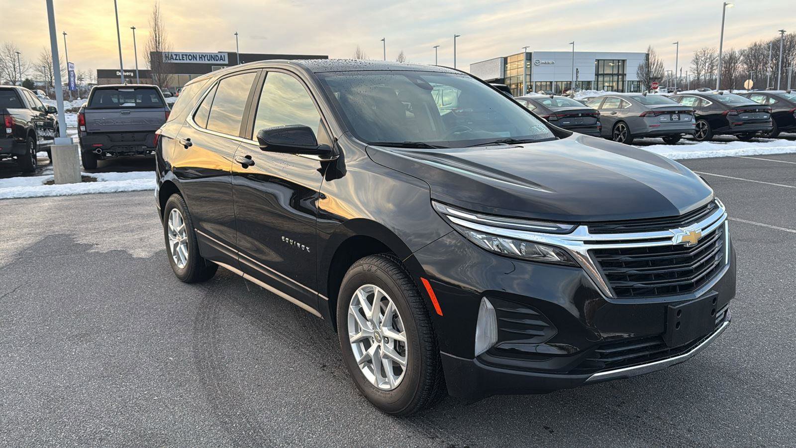 Used 2022 Chevrolet Equinox LT image 1
