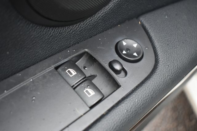 Used 2010 BMW 328i xDrive Coupe image 15