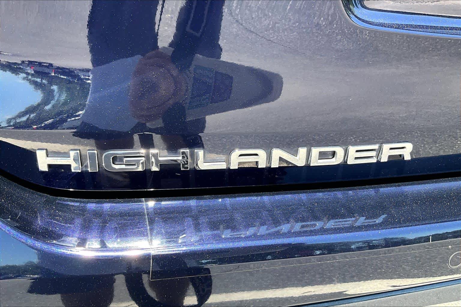 Used 2023 Toyota Highlander Limited FWD image 31