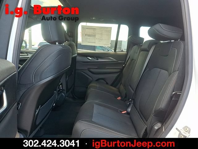 New 2026 Jeep Grand Cherokee Laredo X AWD/4WD image 6