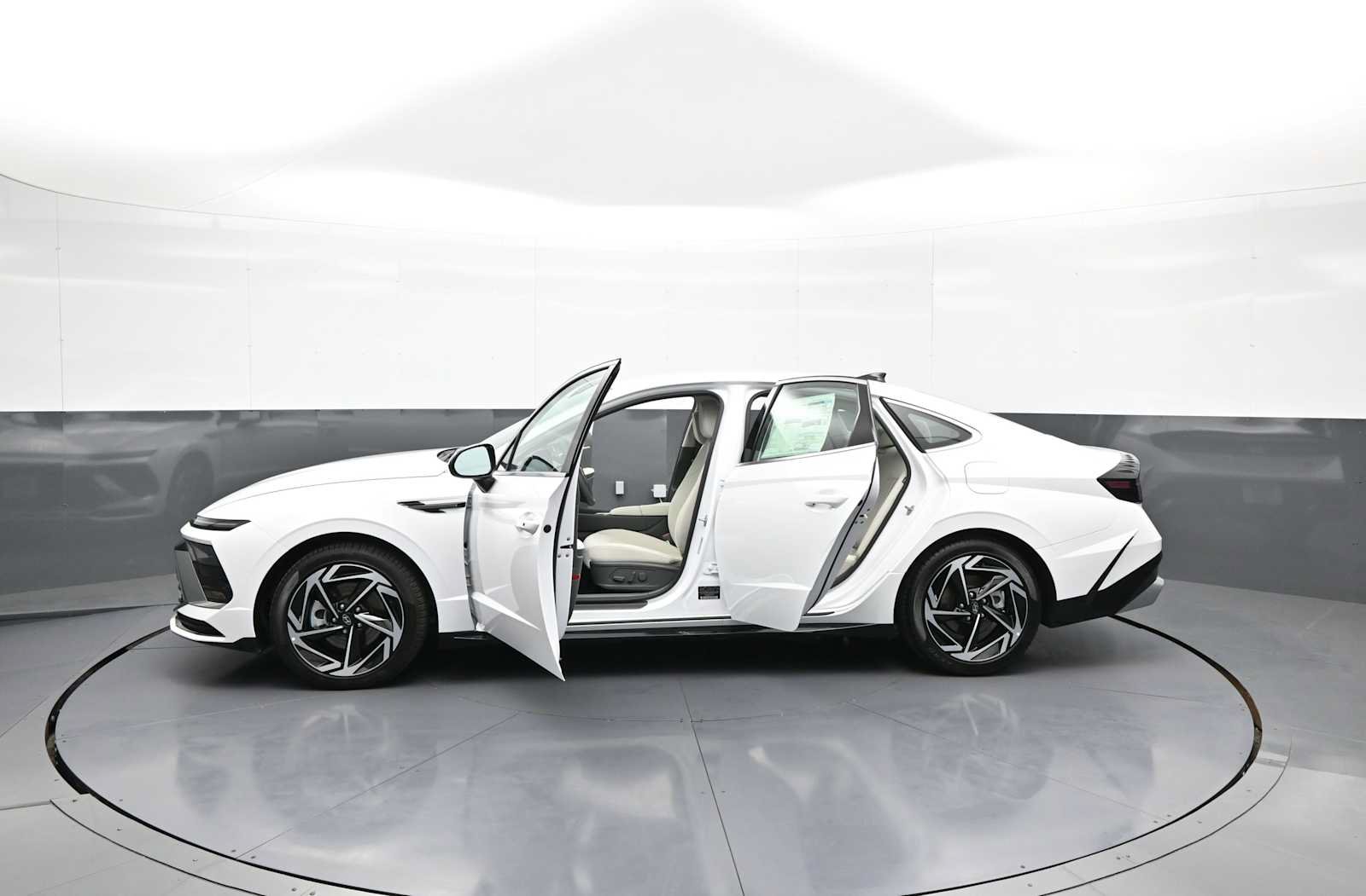 New 2026 Hyundai Sonata SEL FWD image 41