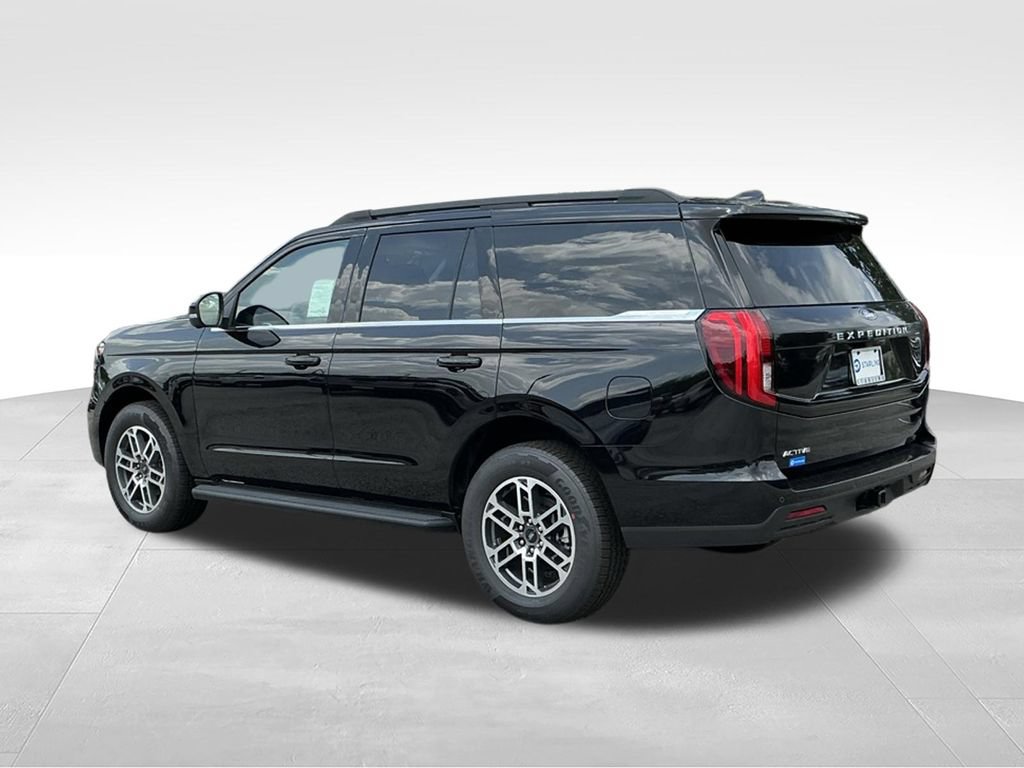 New 2026 Ford Expedition Active RWD image 4