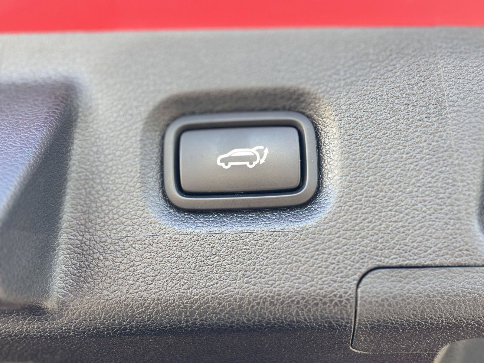 Used 2022 Hyundai Santa Fe Limited w/ Cargo Package AWD/4WD image 14