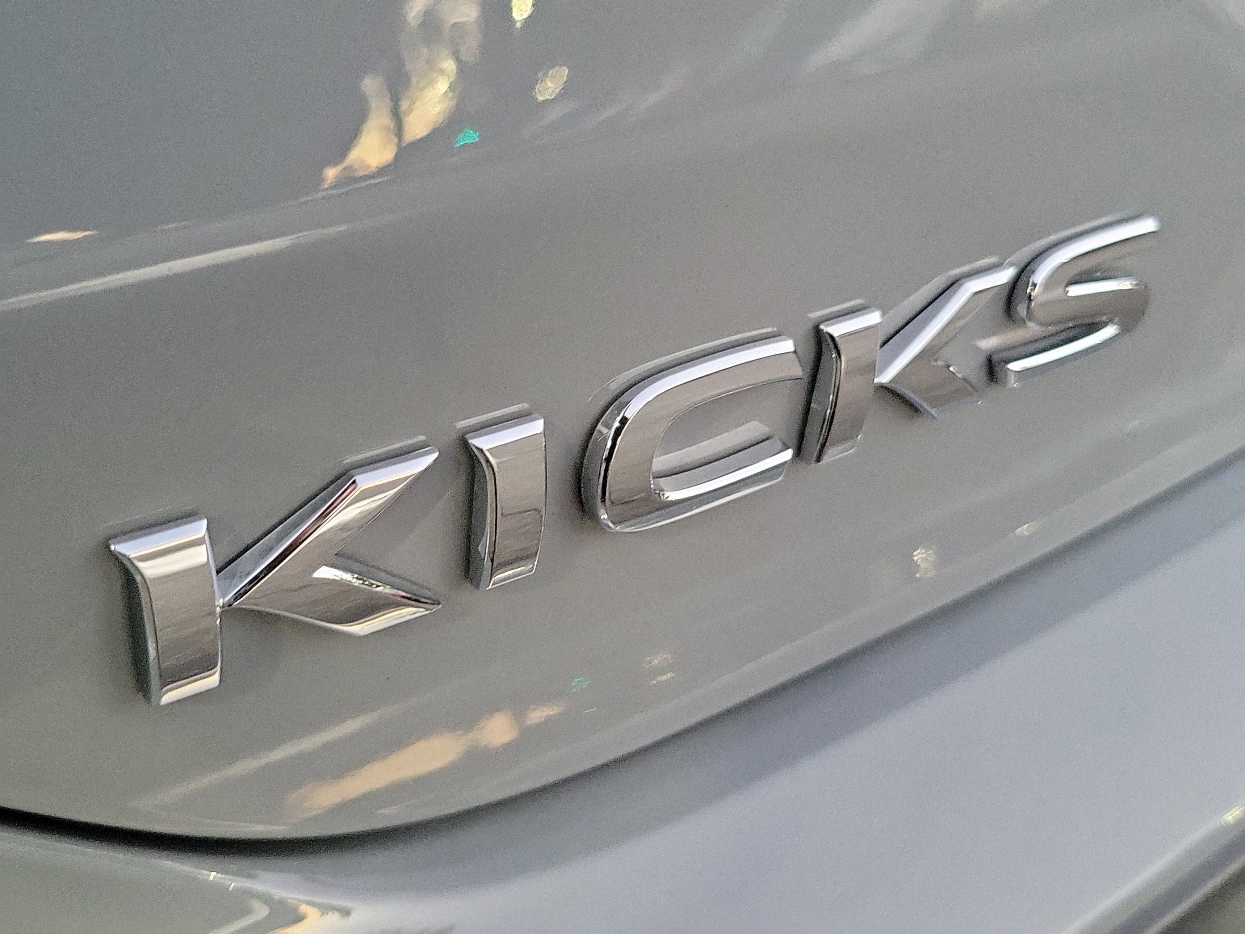 Used 2023 Nissan Kicks SR image 22