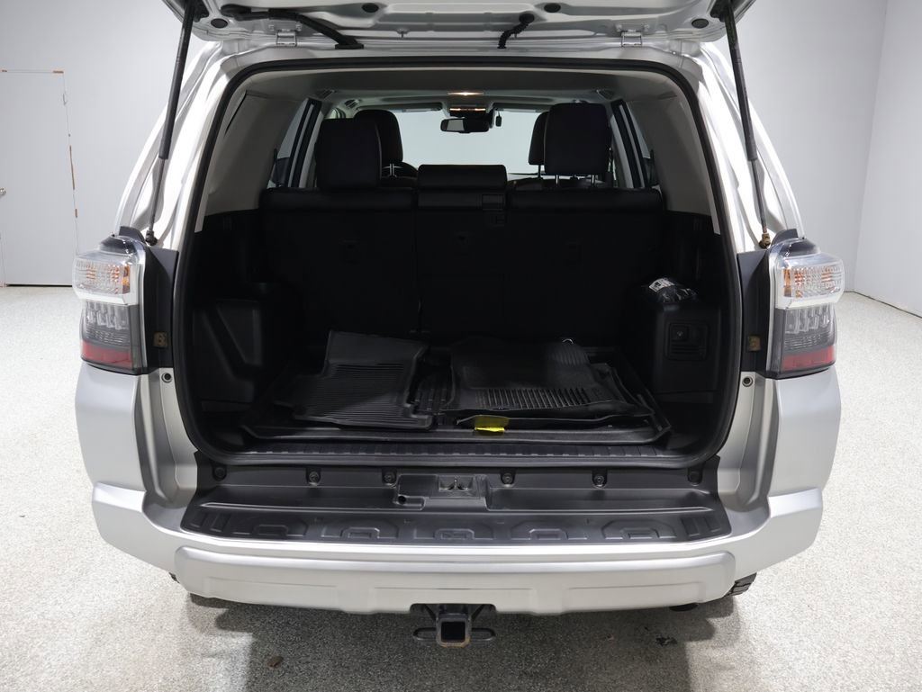 Used 2023 Toyota 4Runner TRD Off-Road Premium w/ Moonroof Package AWD/4WD image 21