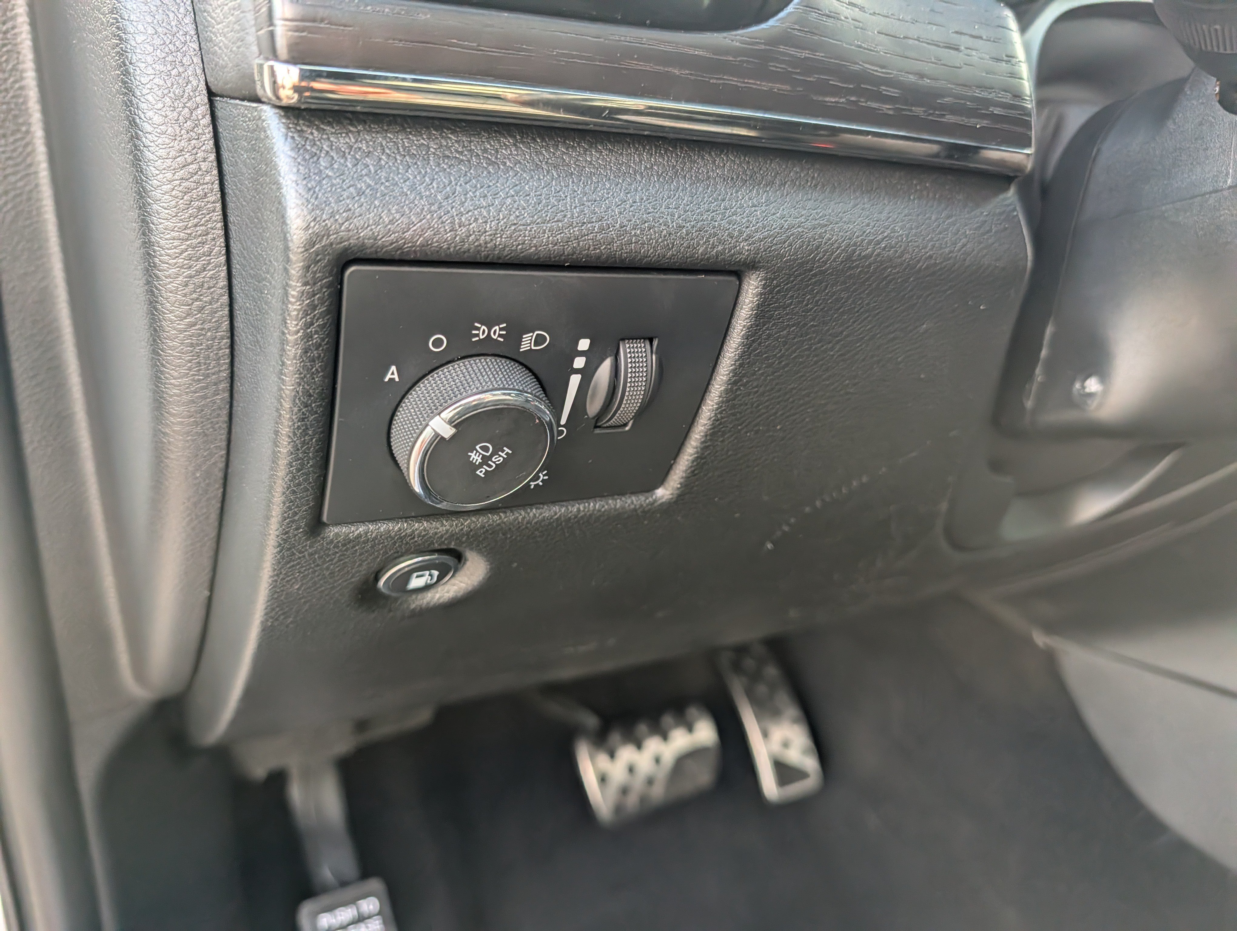 Used 2021 Jeep Grand Cherokee High Altitude AWD/4WD image 26