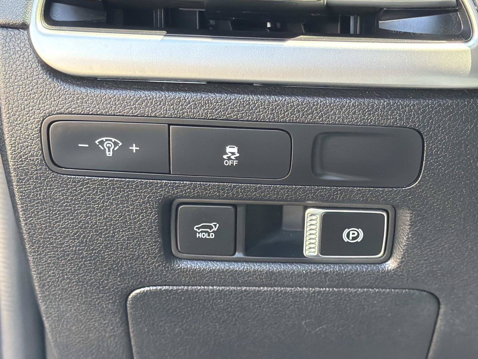 Used 2024 Hyundai Palisade SEL FWD image 16