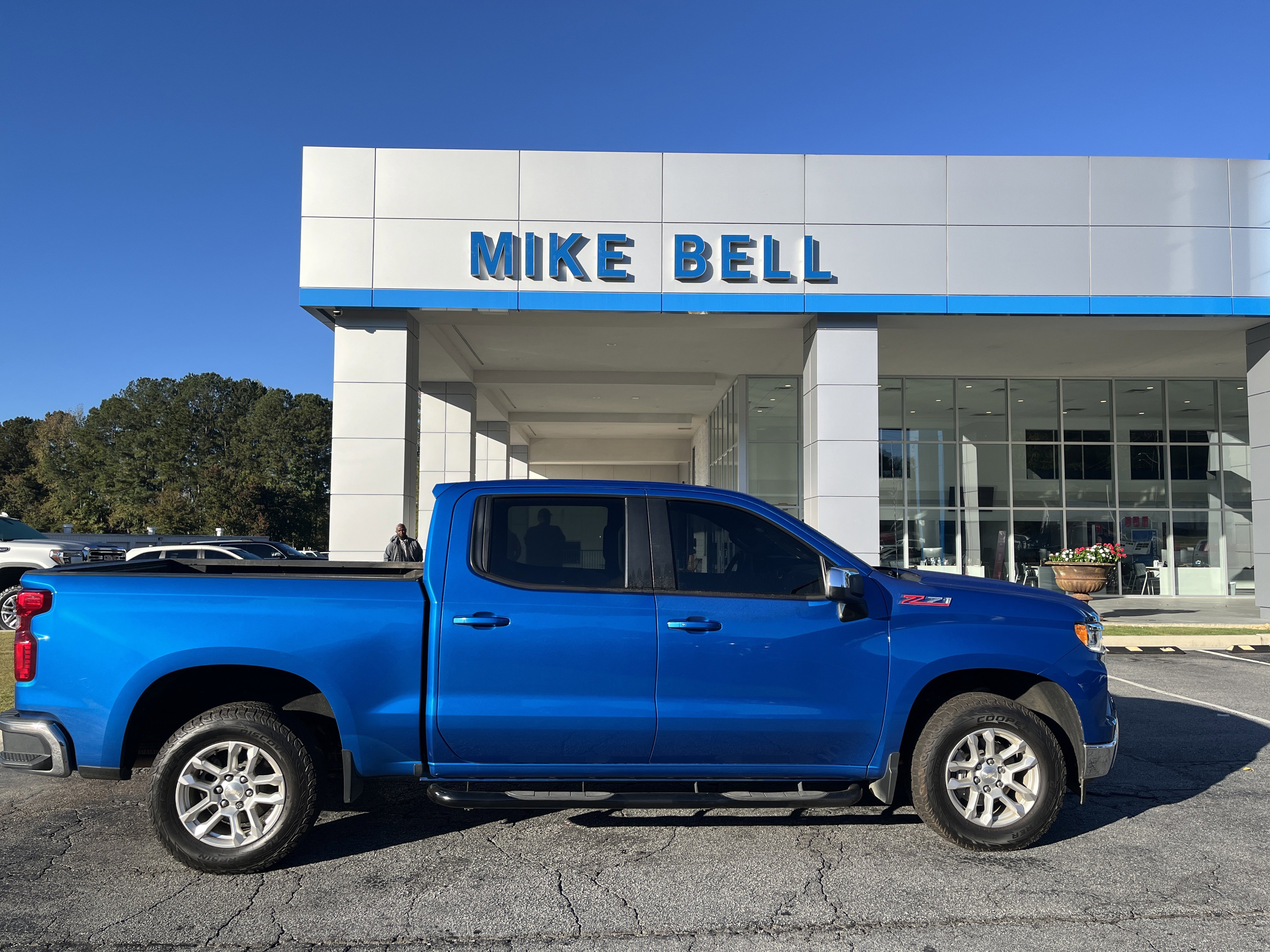 Used 2022 Chevrolet Silverado 1500 LT w/ Z71 Off-Road Package