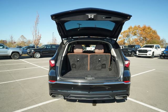 Used 2024 Acura MDX SH-AWD w/ Technology Package image 18