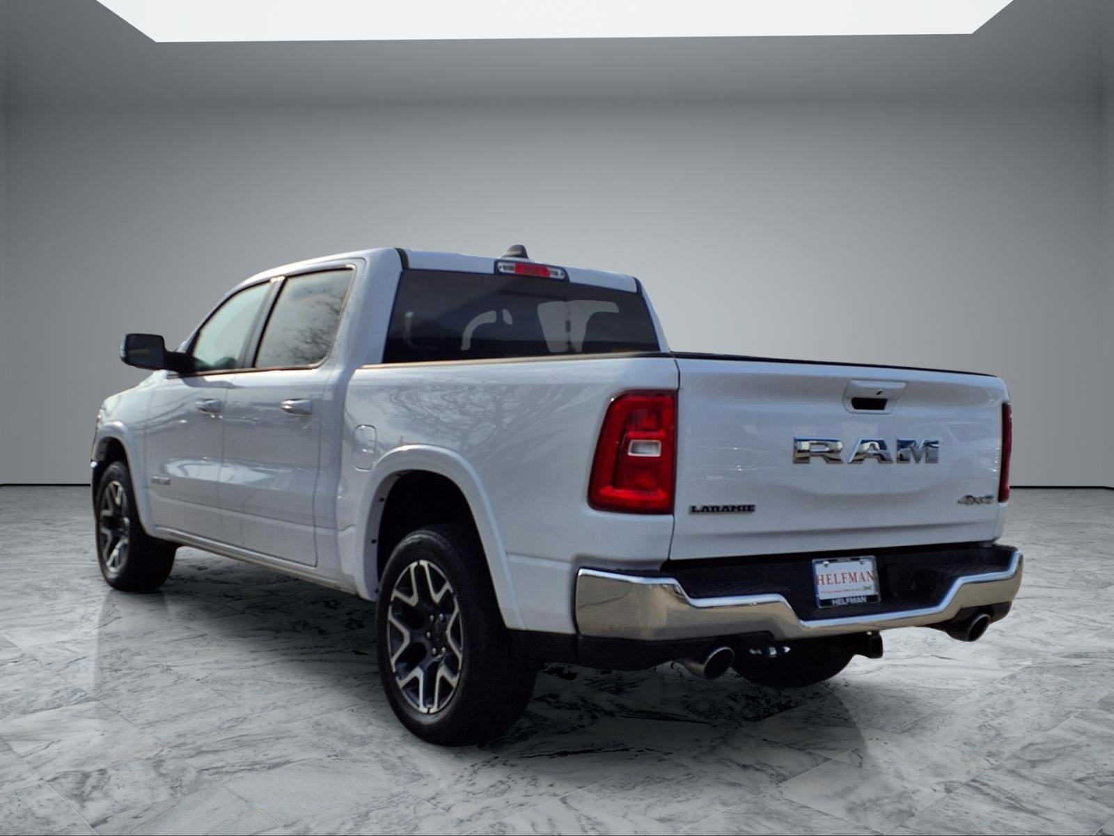Used 2025 RAM 1500 Laramie AWD/4WD image 5