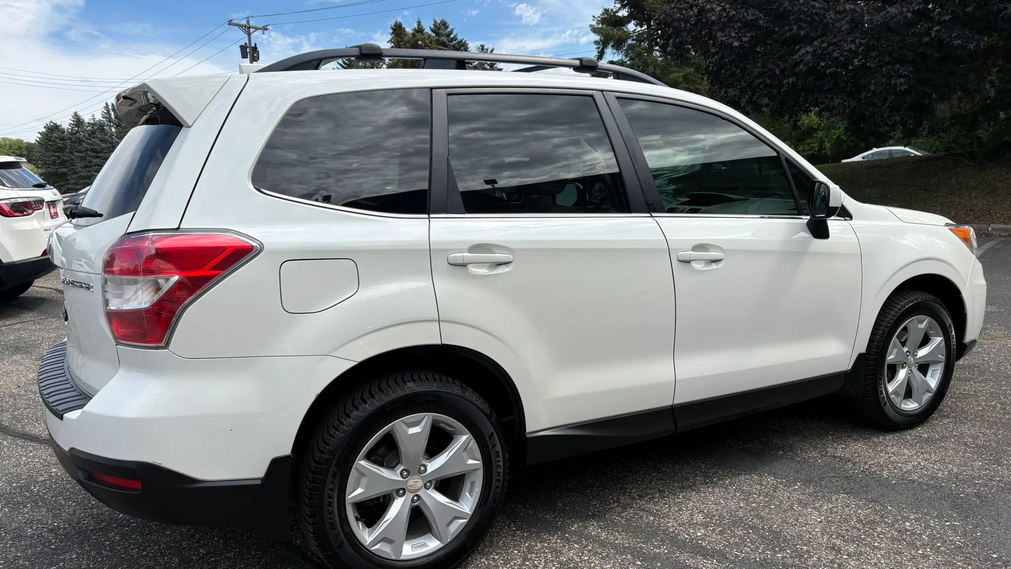 Used 2016 Subaru Forester 2.5i Limited AWD/4WD image 10
