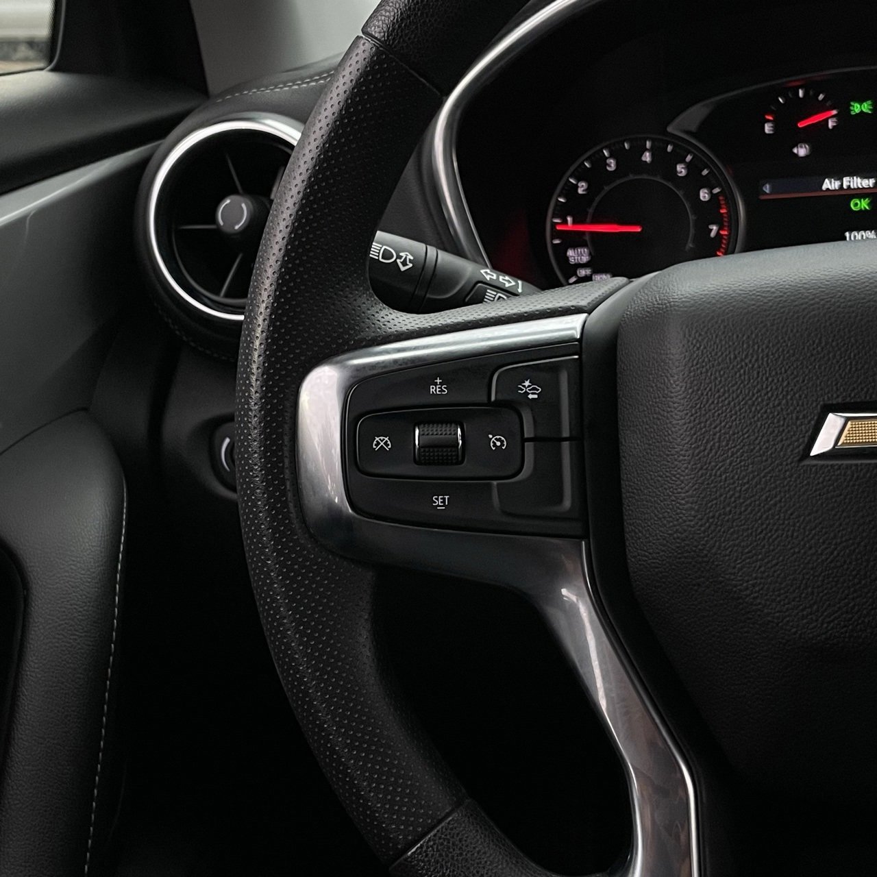 Used 2025 Chevrolet Blazer LT image 13