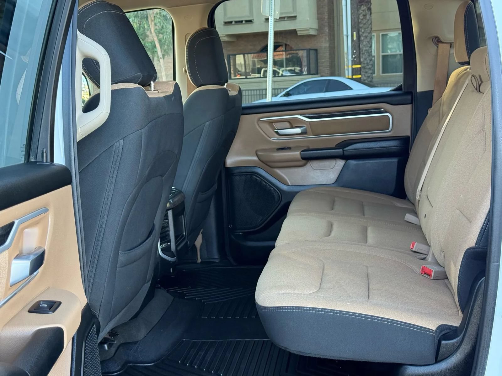 Used 2020 RAM 1500 Big Horn AWD/4WD image 18