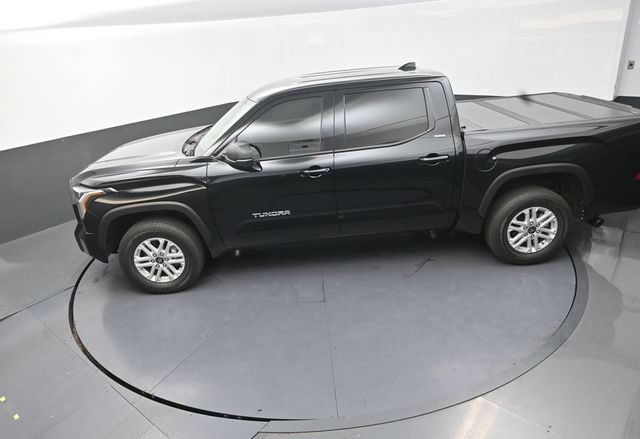 Used 2026 Toyota Tundra SR5 w/ SR5 Premium Package AWD/4WD image 26