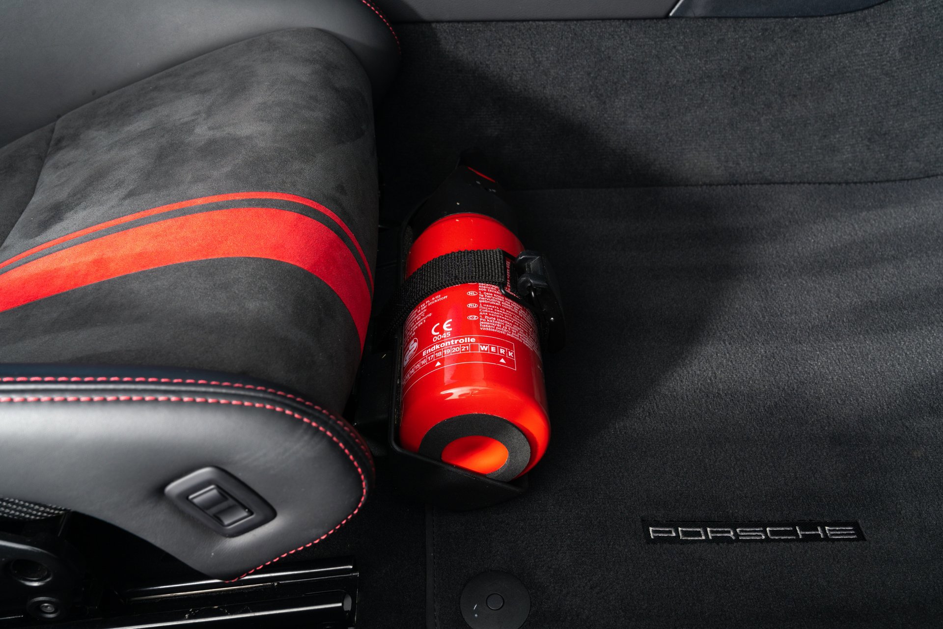 Used 2018 Porsche 911 GT3 RWD image 21