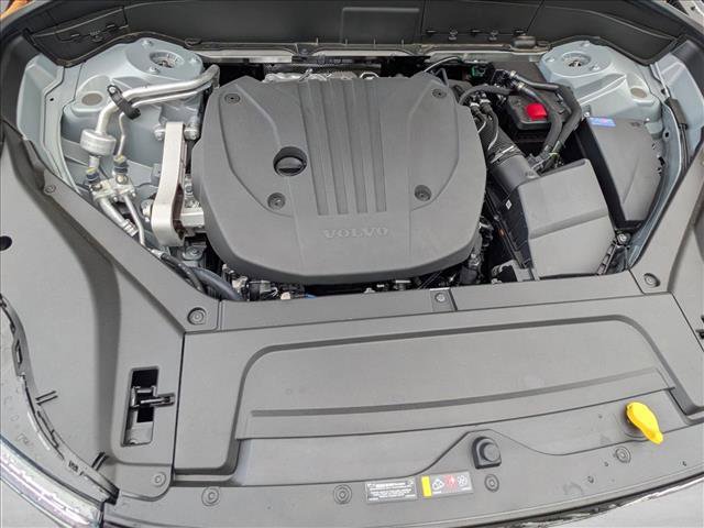 New 2025 Volvo XC90 B5 Core w/ Protection Package Premier image 20