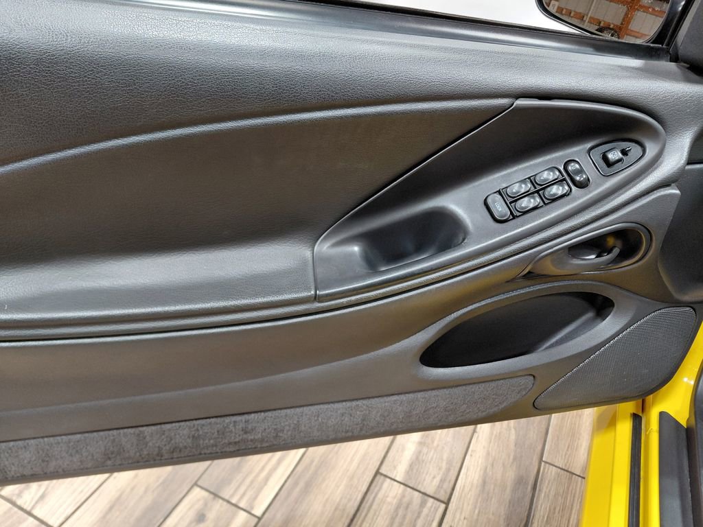 Used 2004 Ford Mustang GT image 41
