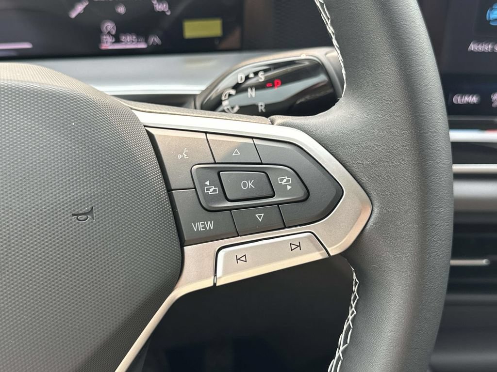 New 2026 Volkswagen Tiguan SE AWD/4WD image 16