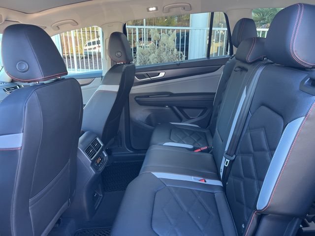 New 2026 Volkswagen Atlas Peak Edition AWD/4WD image 13