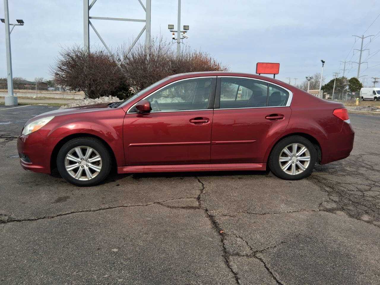 Used 2012 Subaru Legacy 2.5i Premium w/ All-Weather Pkg + Moonroof AWD/4WD image 4