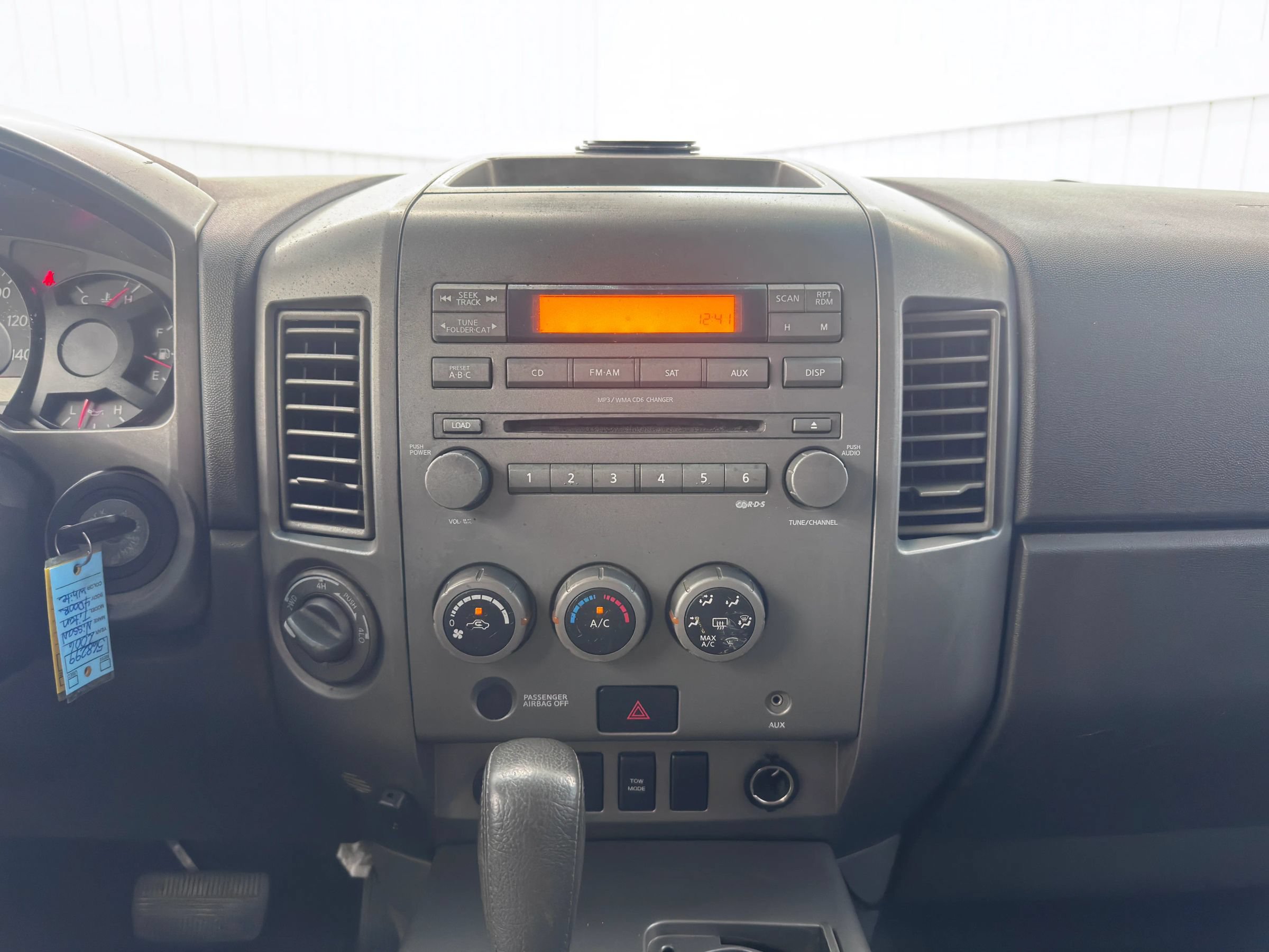 Used 2006 Nissan Titan SE AWD/4WD image 18