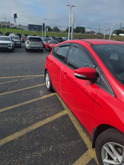Used 2015 Ford Focus SE FWD image 3