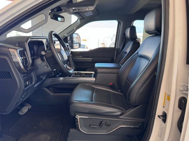 Used 2024 Ford F250 Lariat image 9