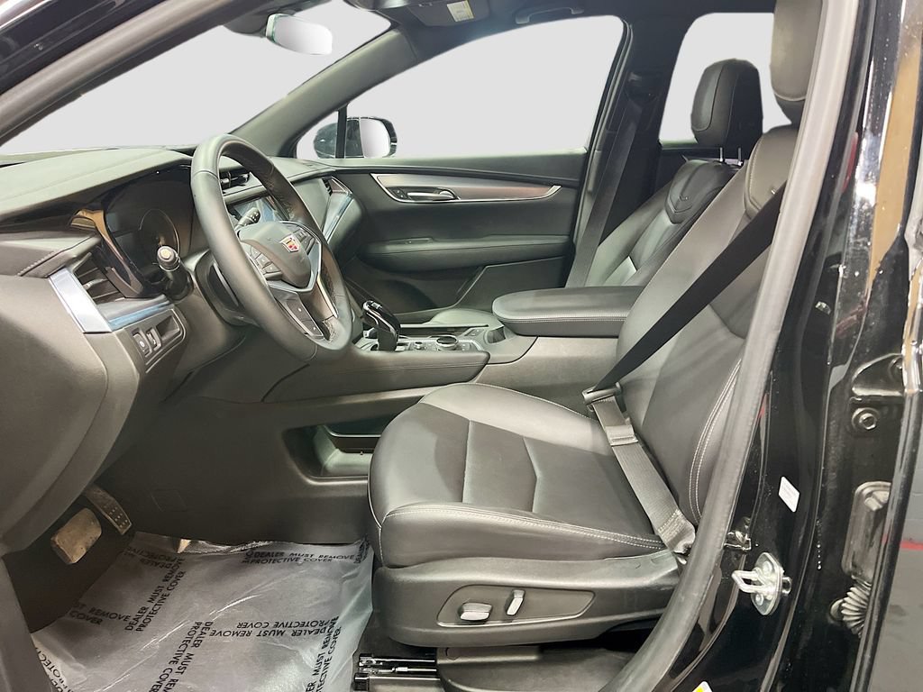 Used 2025 Cadillac XT5 Luxury AWD/4WD image 22