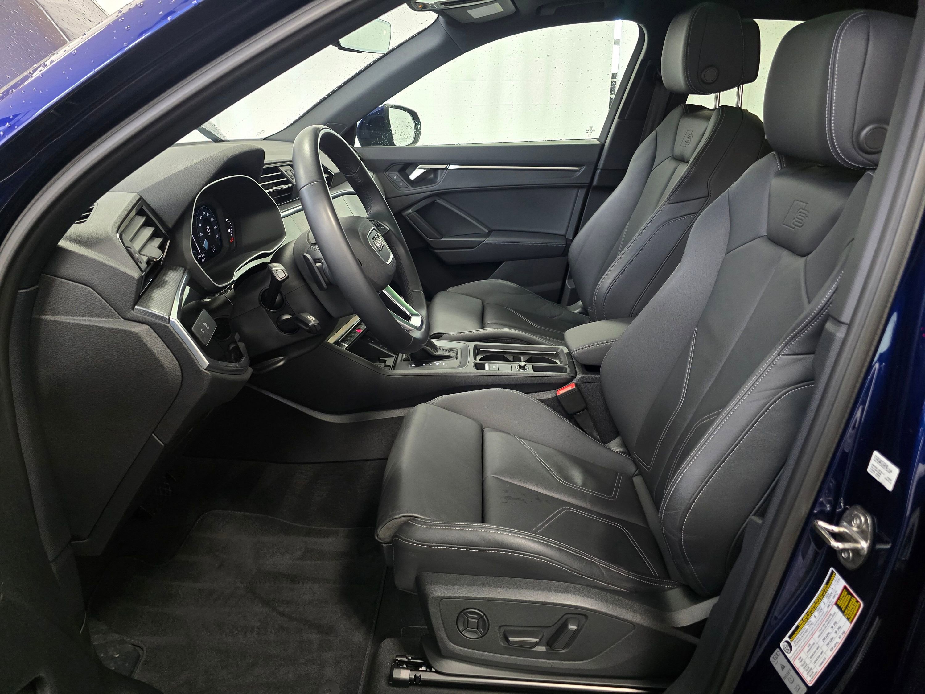 Used 2024 Audi Q3 2.0T Premium w/ Convenience Package image 13