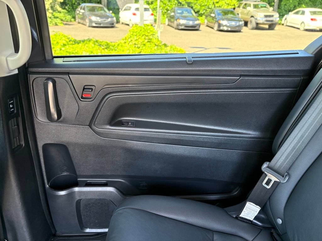 Used 2025 Honda Odyssey EX-L image 13